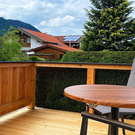 Haus Jaeger Ferienwohnungen Mit Indoor-Pool Inkl. Chiemgaukarte 鲁波尔丁 外观 照片