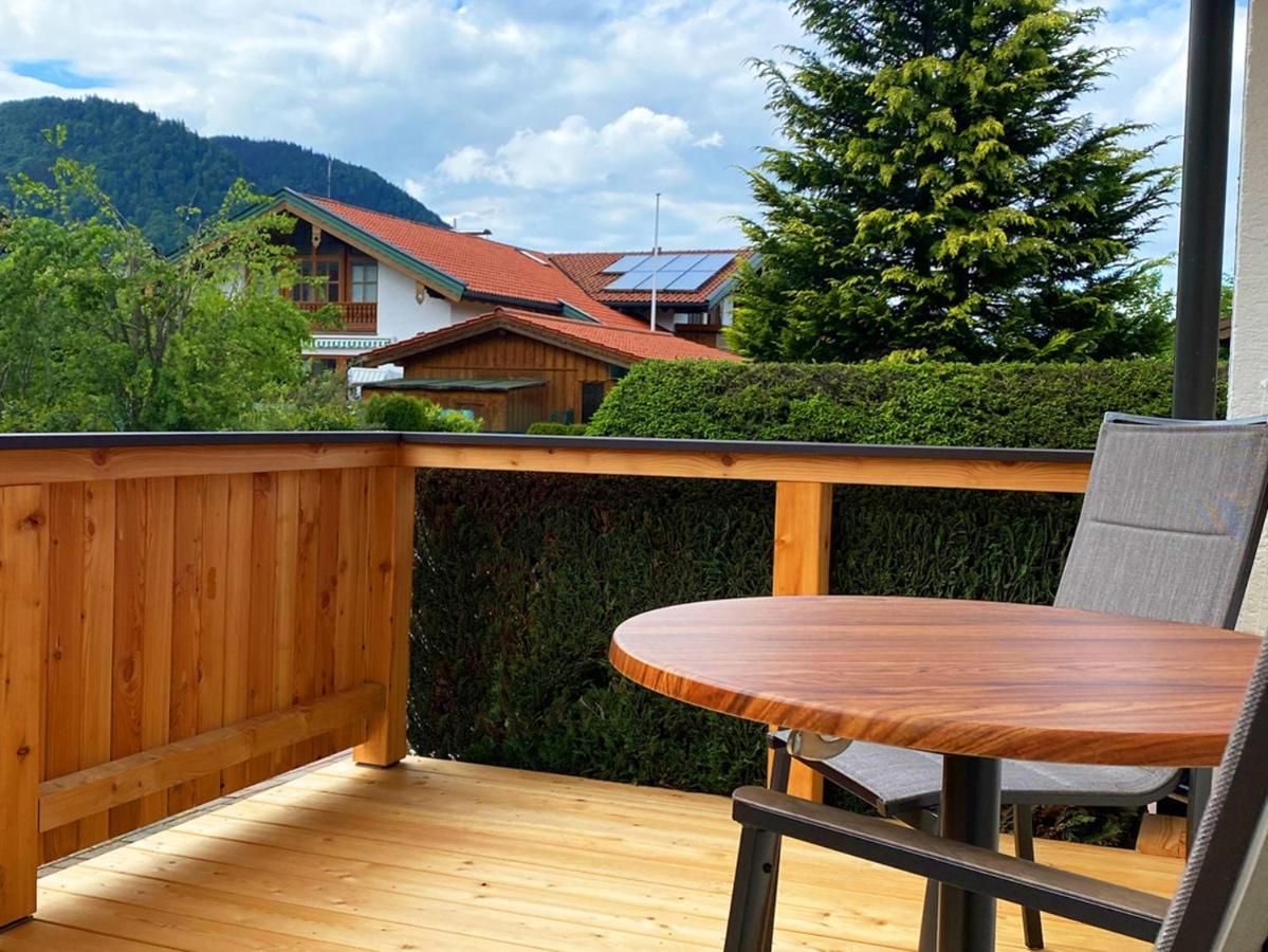 Haus Jaeger Ferienwohnungen Mit Indoor-Pool Inkl. Chiemgaukarte 鲁波尔丁 外观 照片